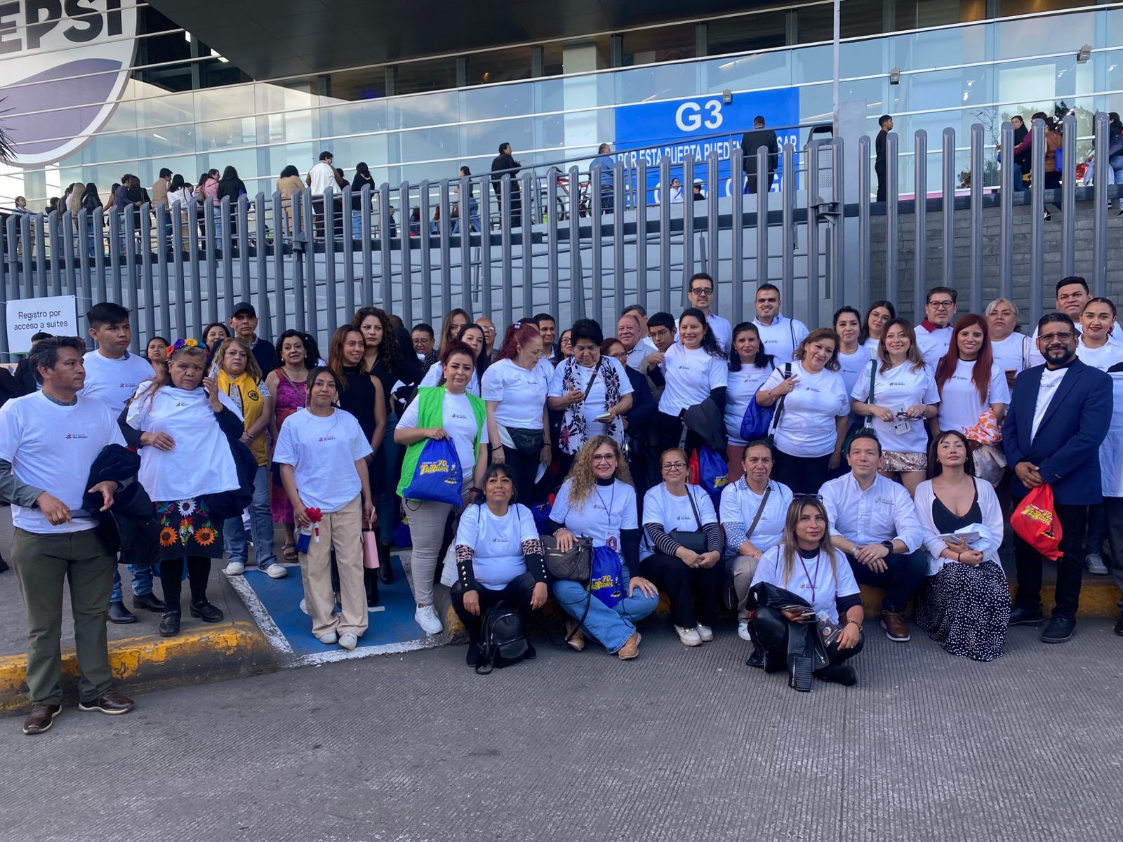 Equipo de Lazos de América en campo